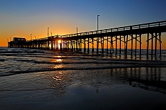  Newport Pier Sihouette